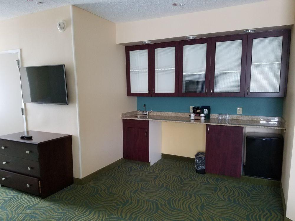 Springhill Suites Gainesville Bagian luar foto