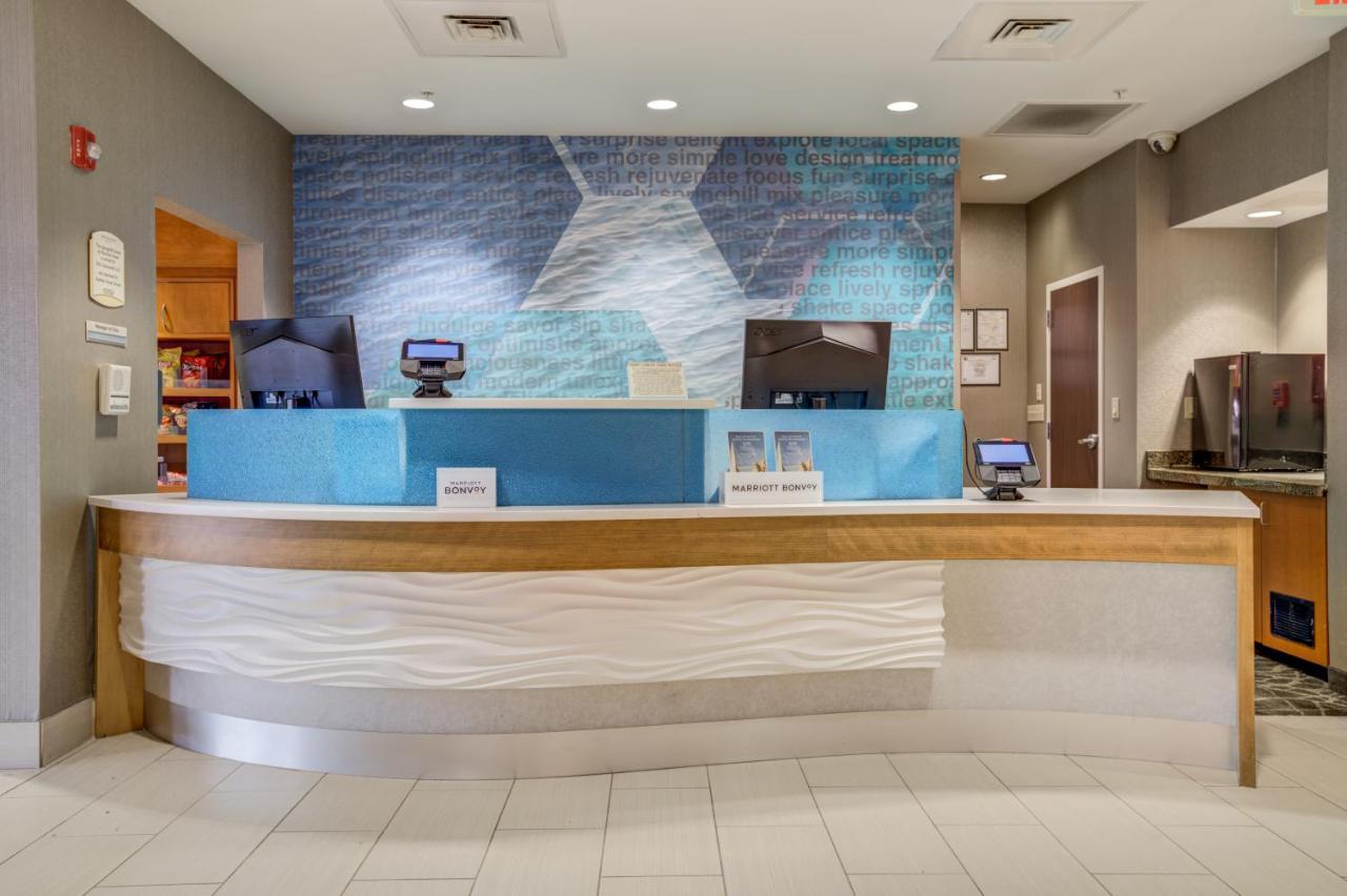 Springhill Suites Gainesville Bagian luar foto