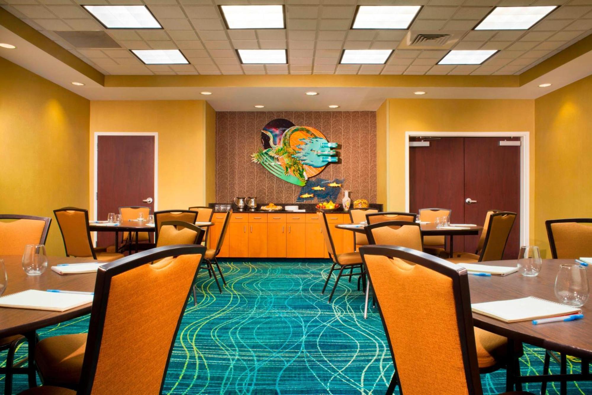 Springhill Suites Gainesville Bagian luar foto