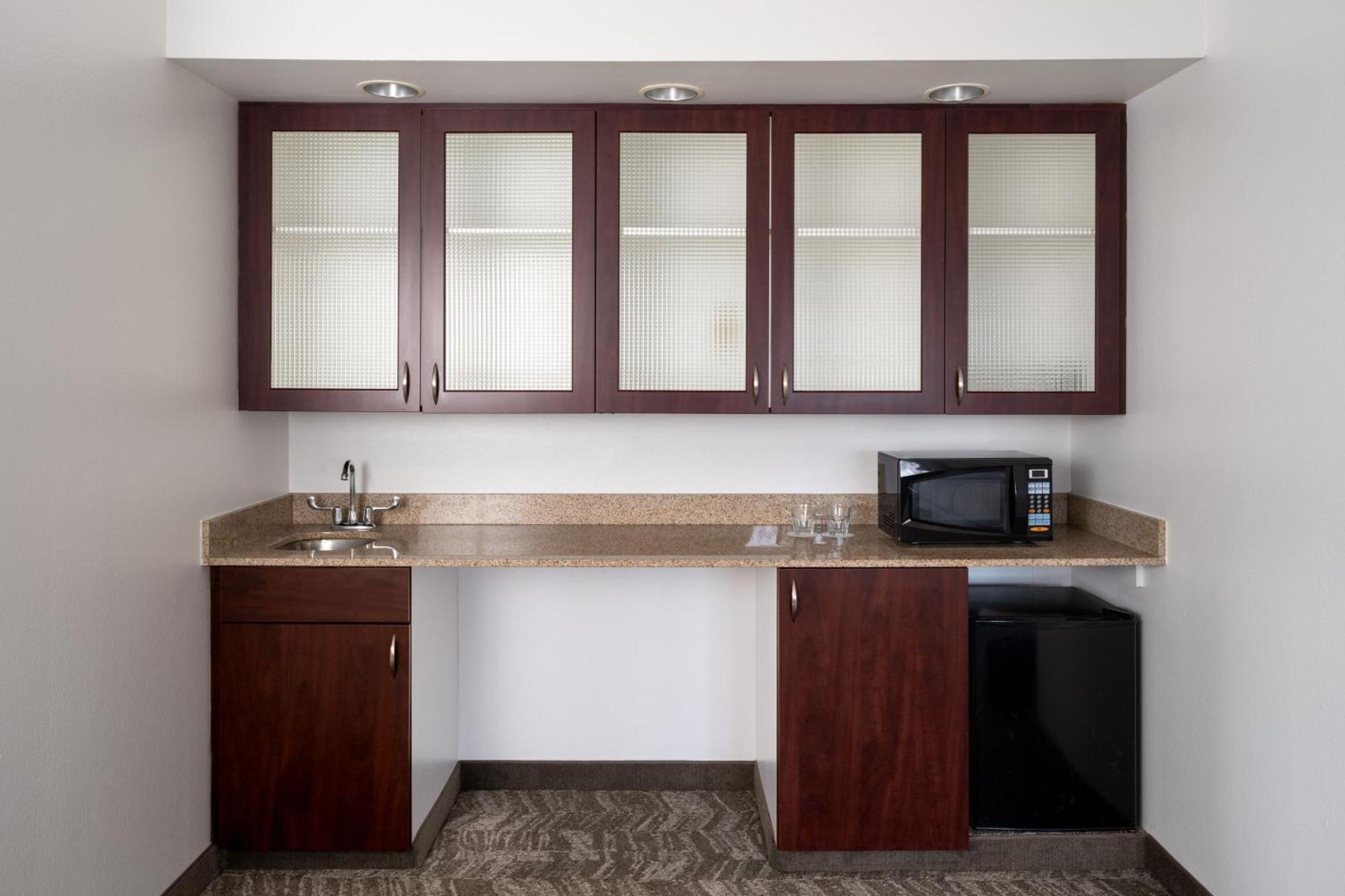 Springhill Suites Gainesville Bagian luar foto