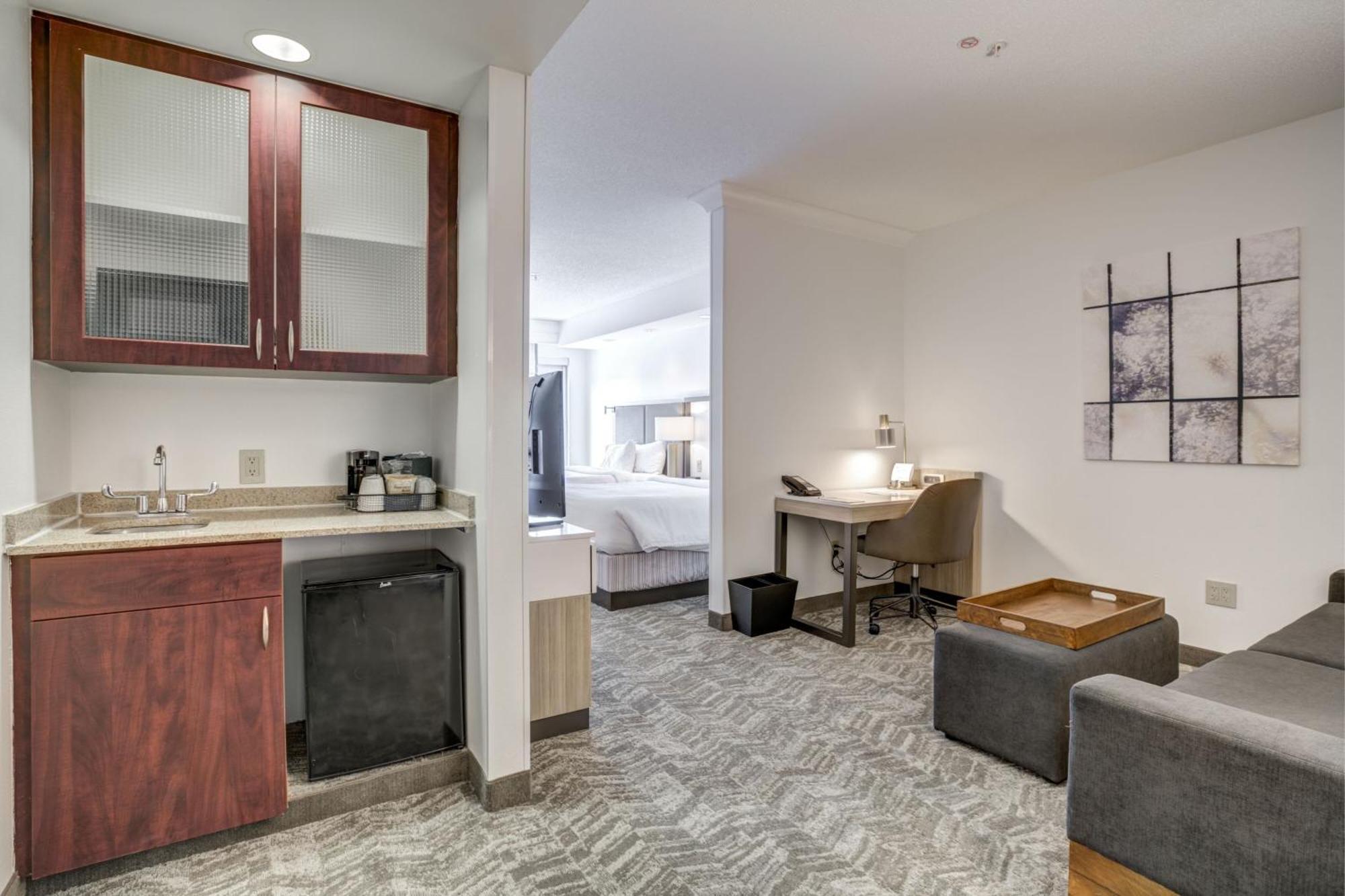 Springhill Suites Gainesville Bagian luar foto