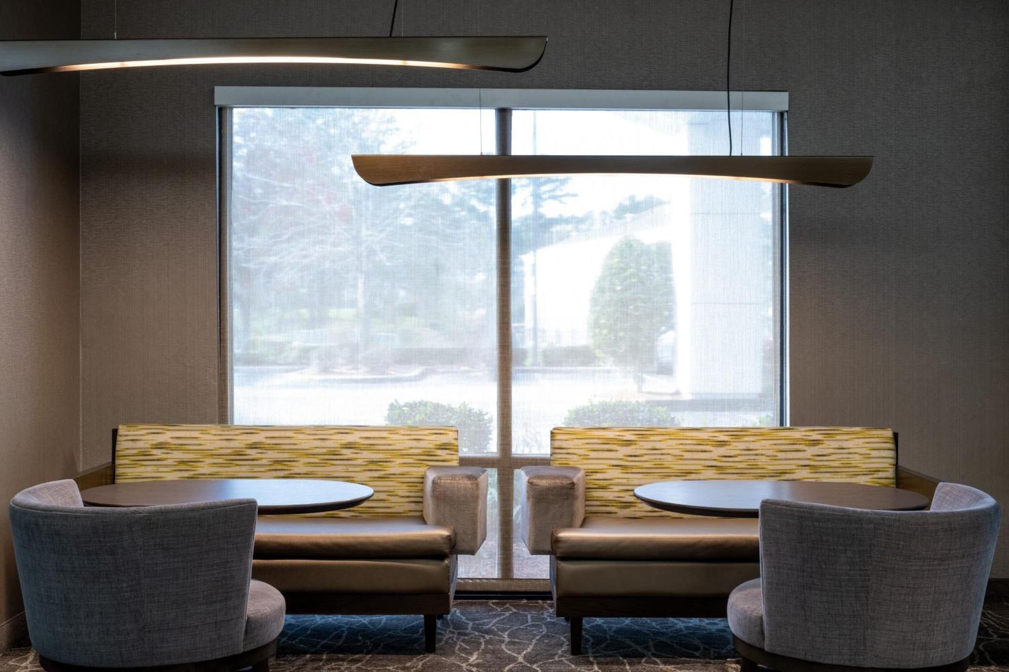 Springhill Suites Gainesville Bagian luar foto