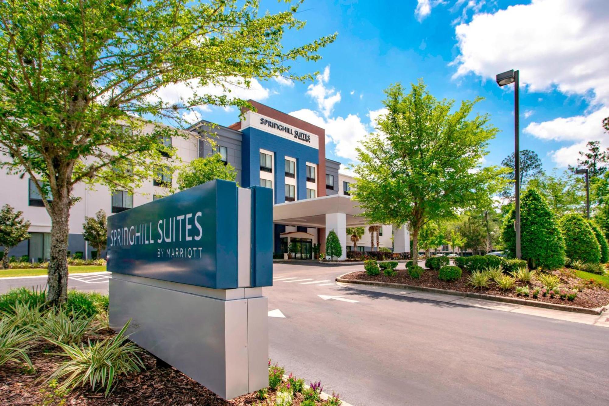 Springhill Suites Gainesville Bagian luar foto
