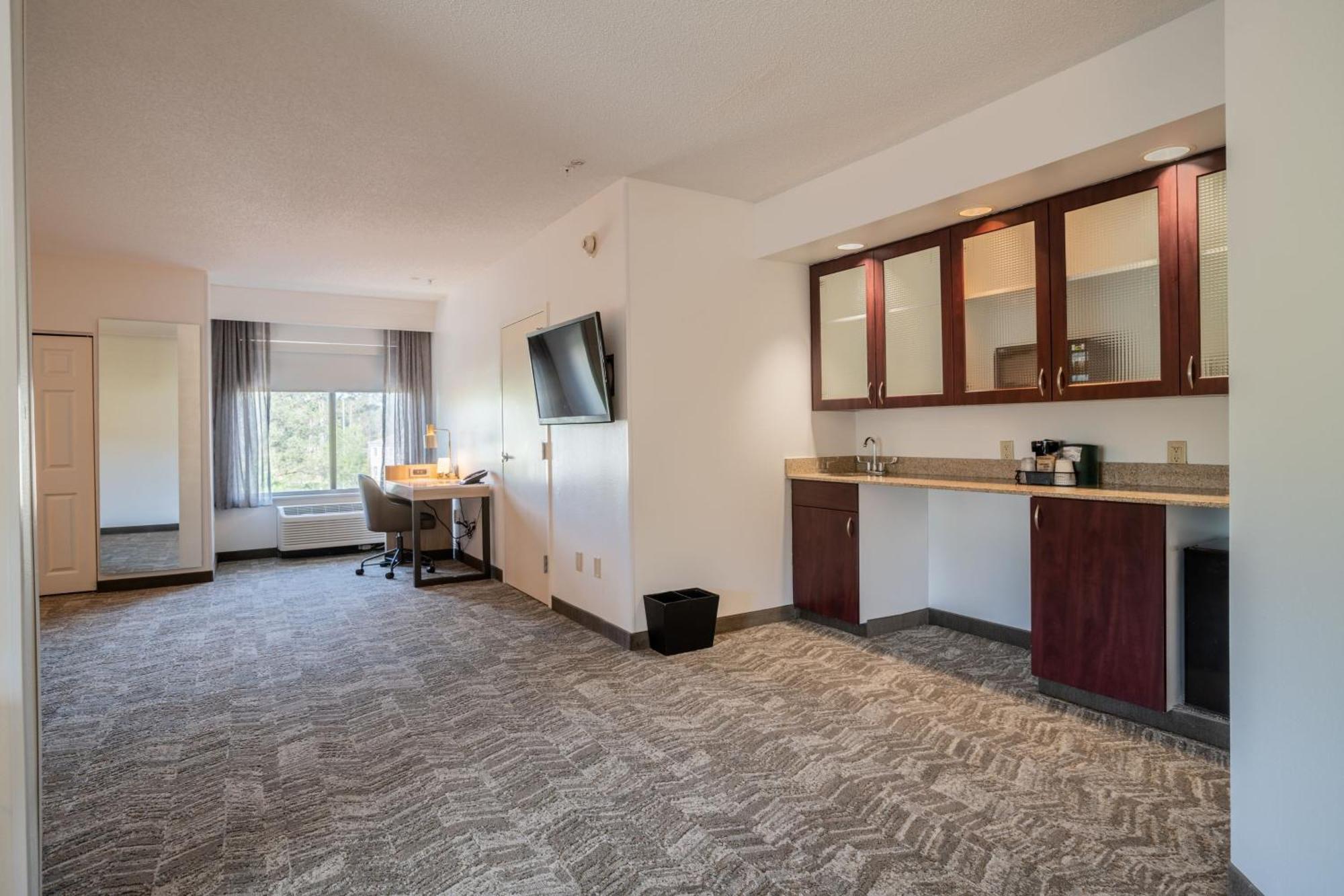Springhill Suites Gainesville Bagian luar foto