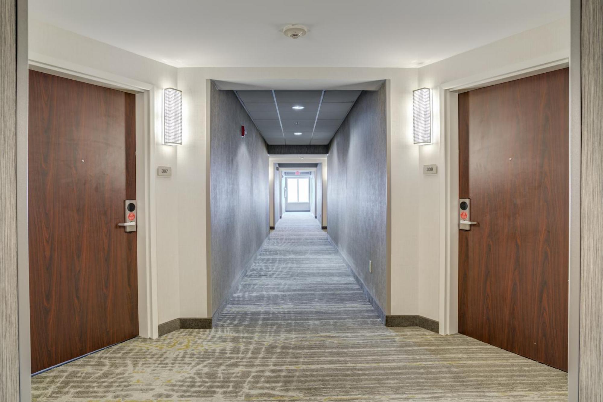 Springhill Suites Gainesville Bagian luar foto