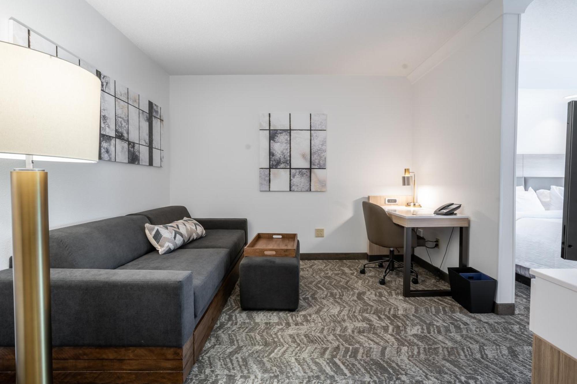 Springhill Suites Gainesville Bagian luar foto