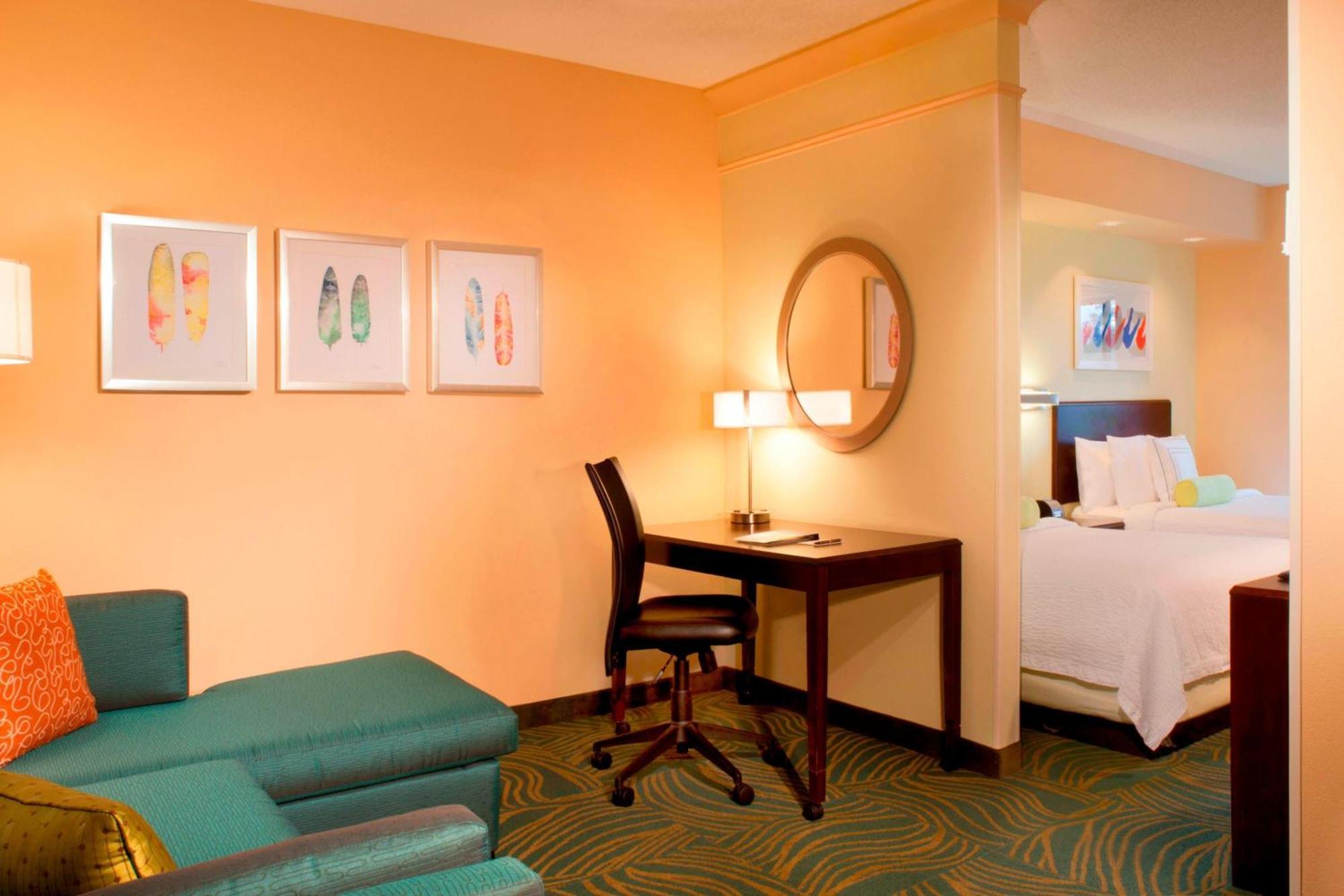 Springhill Suites Gainesville Bagian luar foto